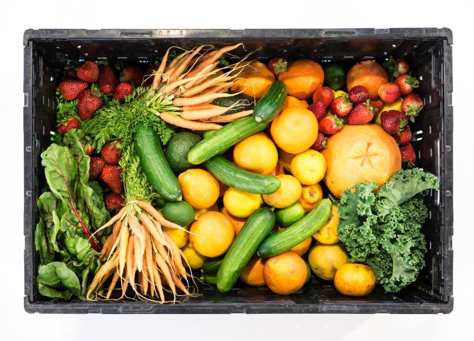 Free Image of Fresh produce assortment in a crate at a local market 
