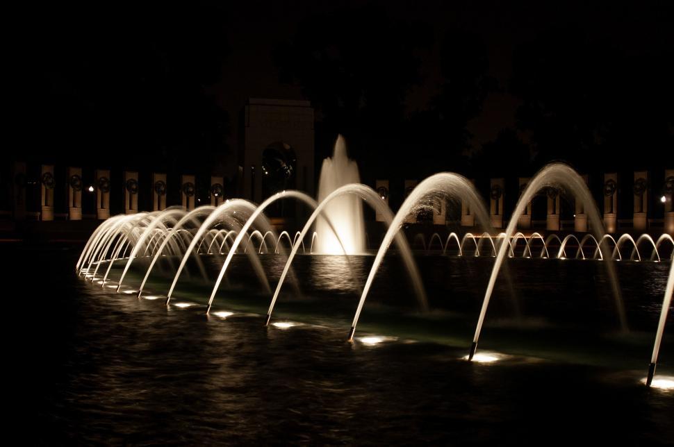 Free Image of Nighttime, fountain at National World War II Memorial in Washington, D.C 