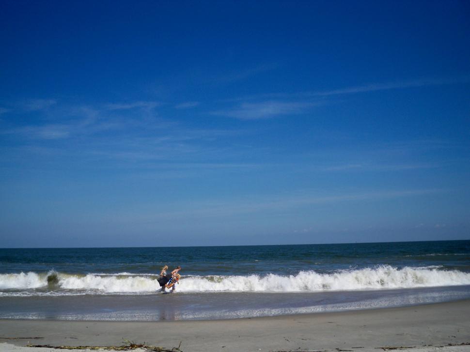 Free Image of Fun at the Beach 
