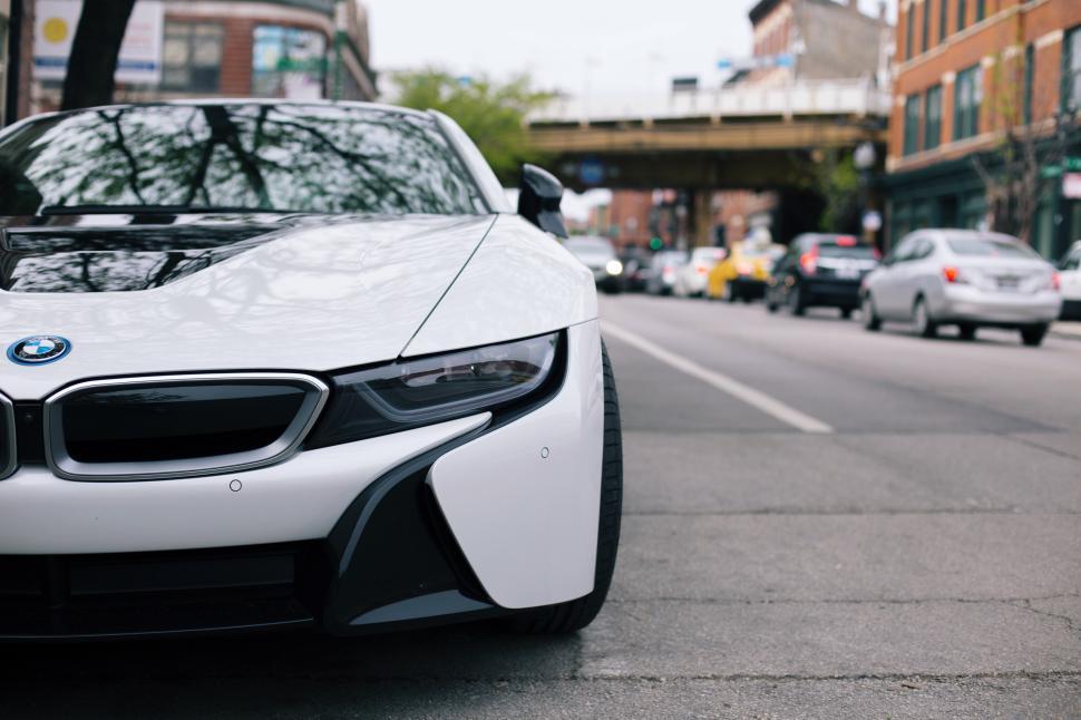 Free Image of Modern car parked on city street during the afternoon 