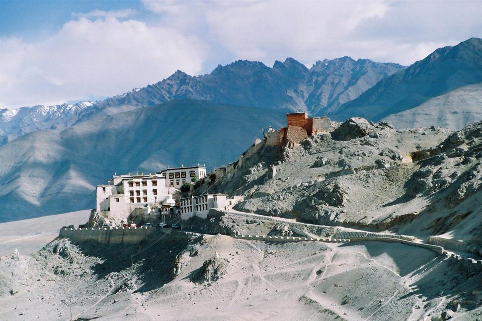 Free Image of Buddhist Monastery 