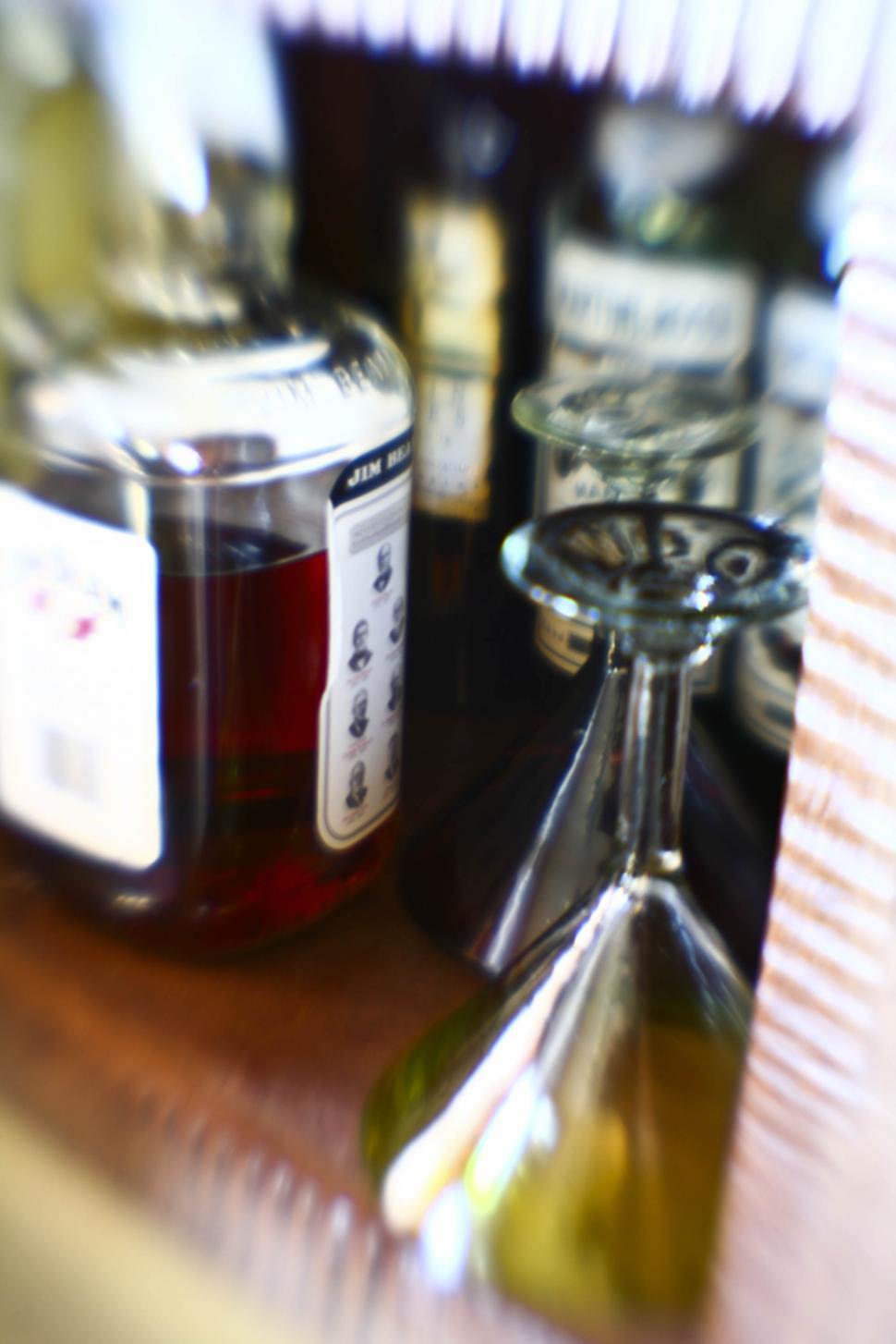 Free Image of Blurry at the bar 