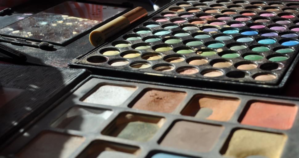 Free Image of Make up 