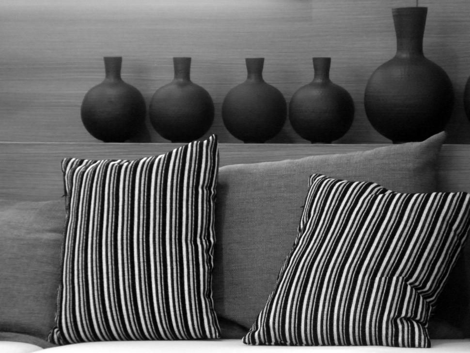 Free Image of Black and White Interior 