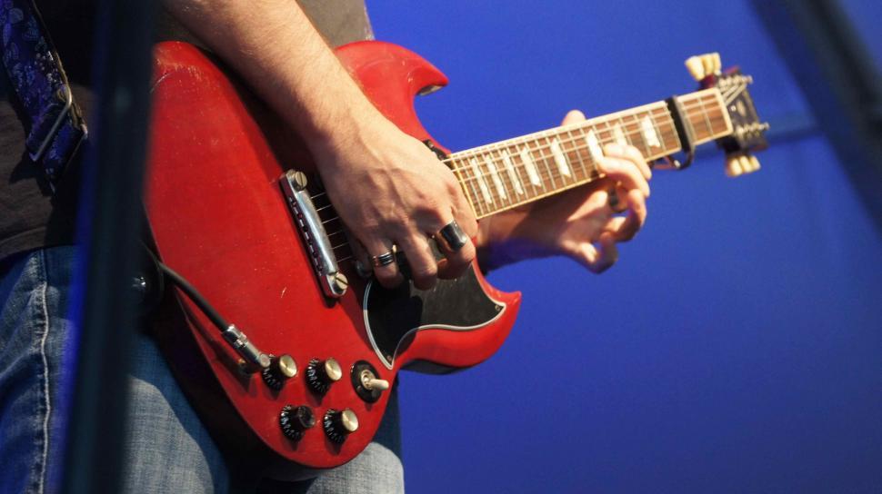 Free Image of Guitar 