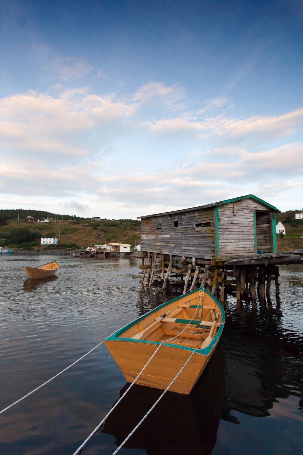 Free Image of Old fishing stage 