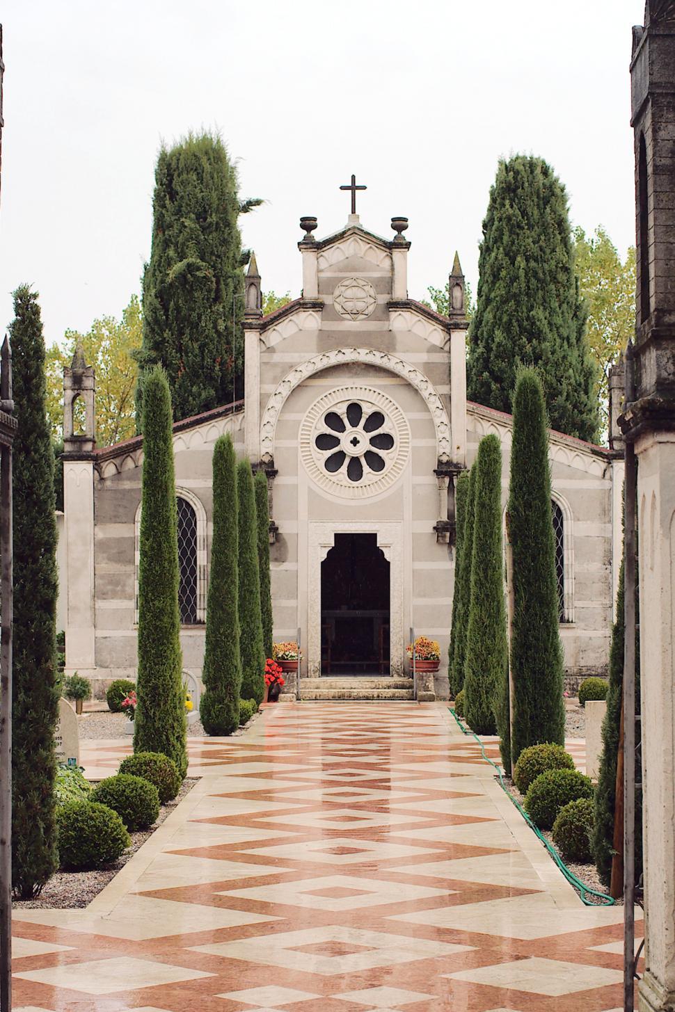 Free Image of Cemetery 