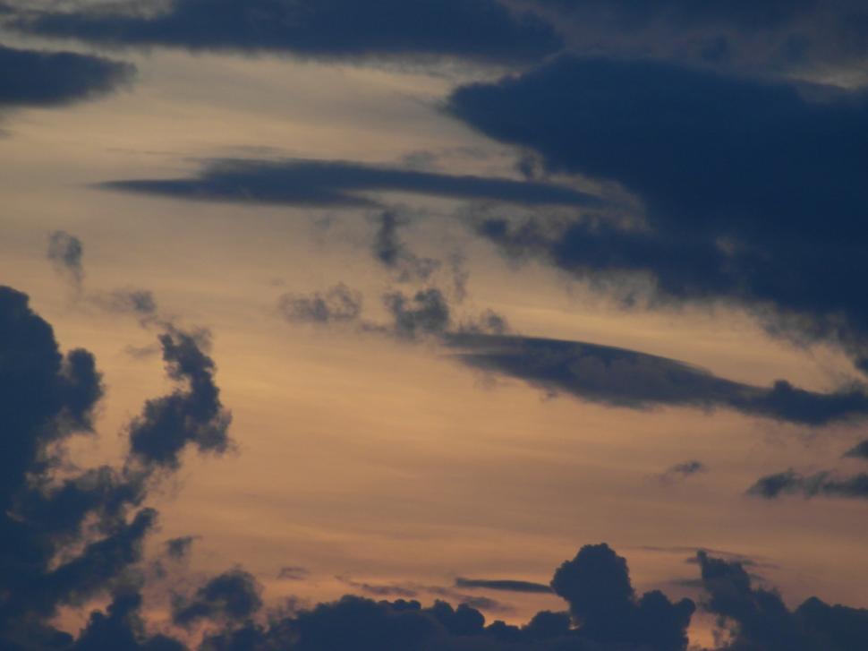 Free Image of Orange Sky Background 