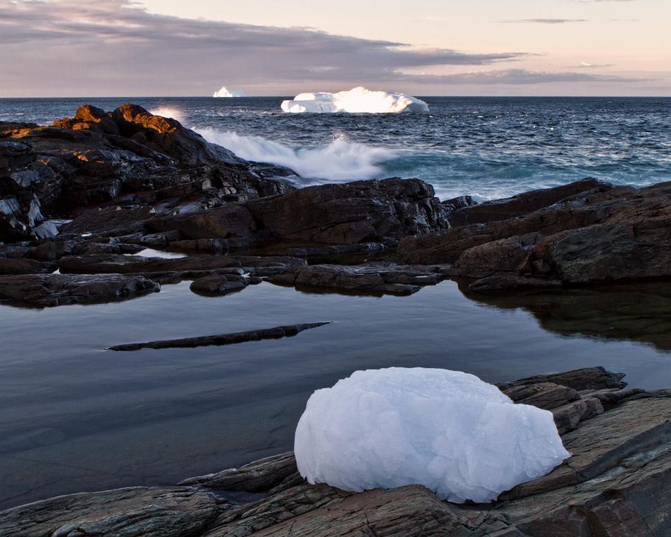 Free Image of Icebergs 