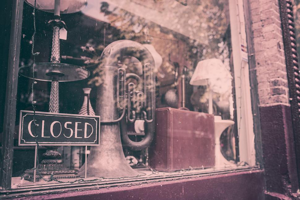 Free Image of Ecclecit shop window 