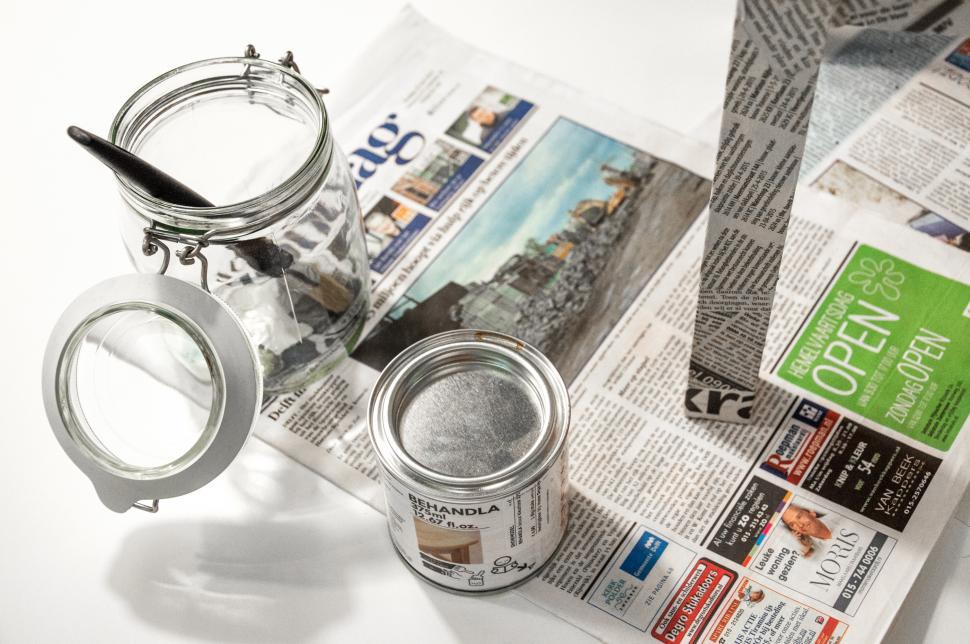 Free Image of paint and brushes 