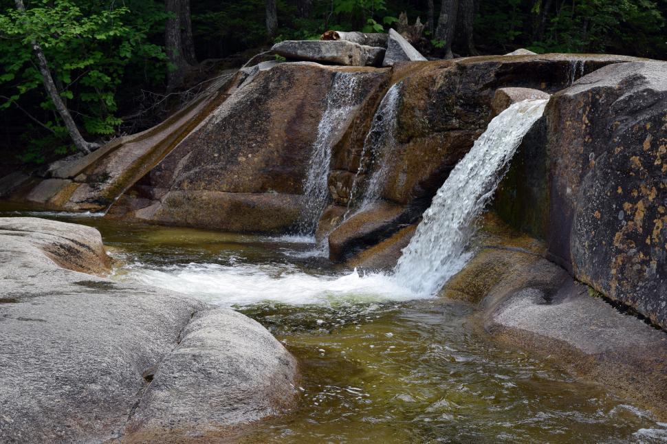 Free Image of Waterfall 