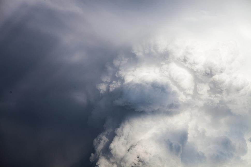 Free Image of  Grey and white clouds  