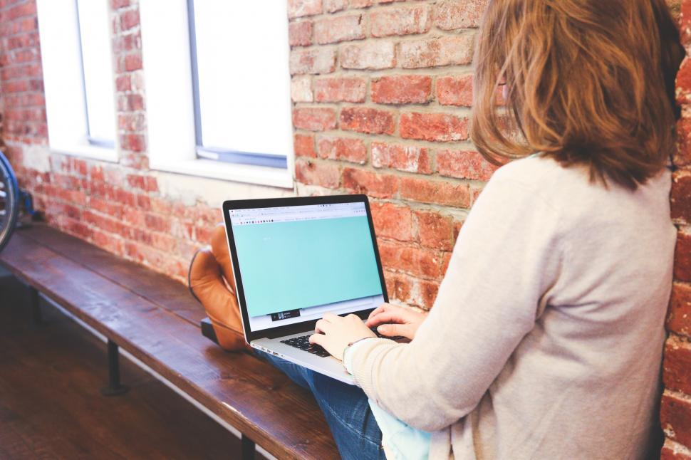 Free Image of Casual work day 