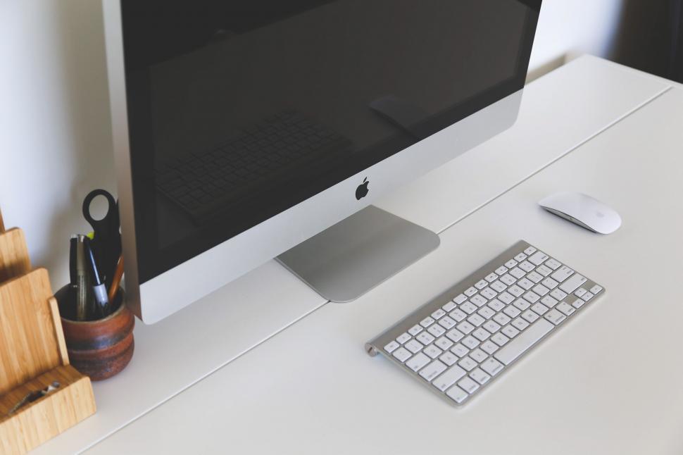 Free Image of Moden desk 
