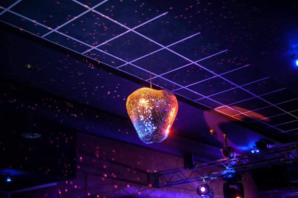 Free Image of Disco mirror ball  
