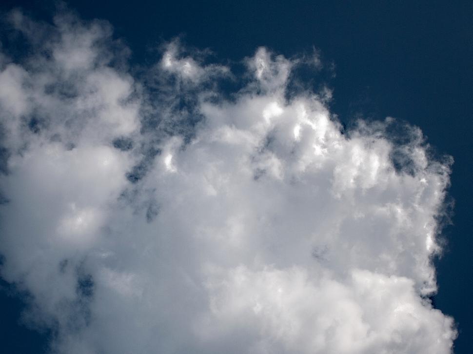 Free Image of White cloud 