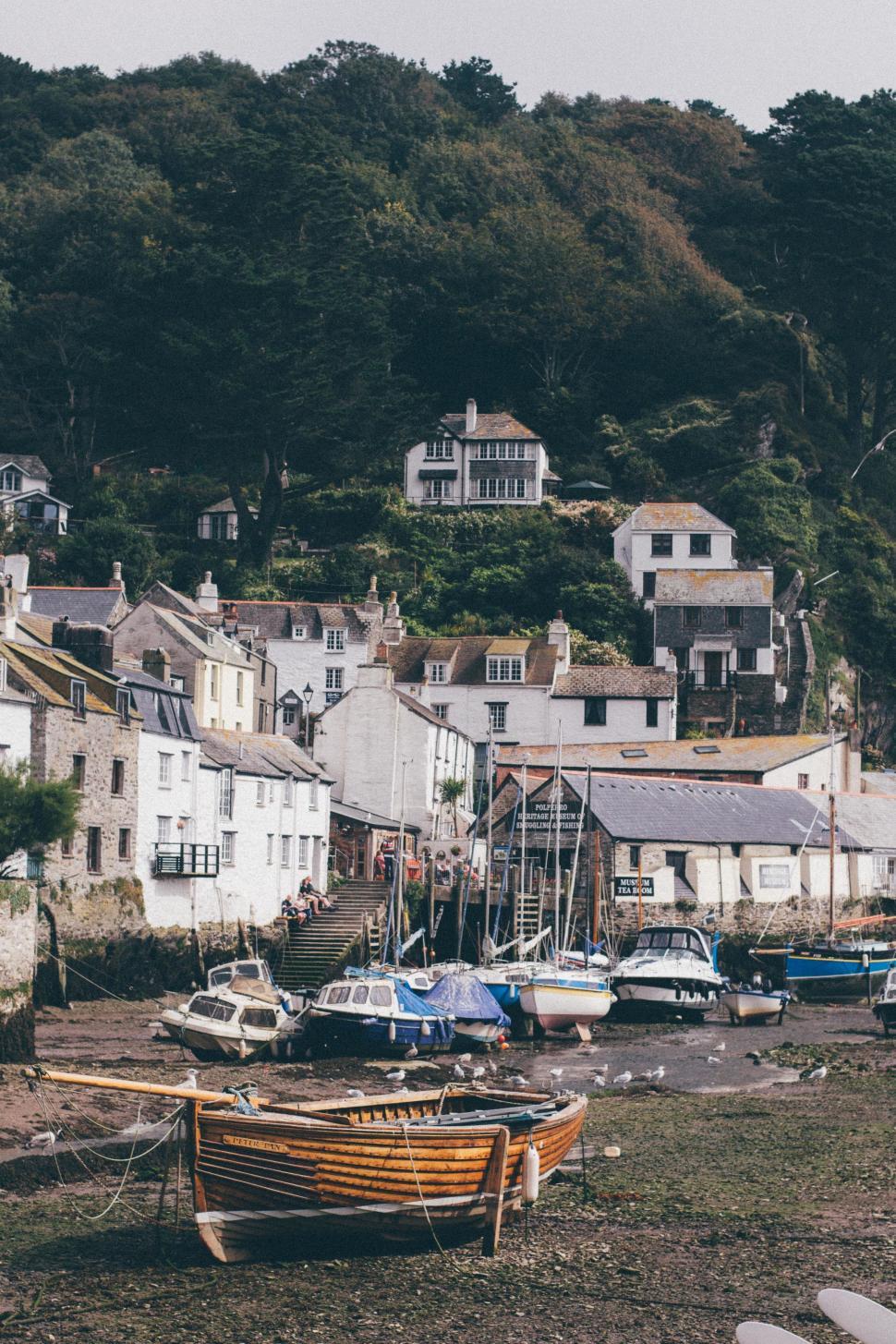 Free Image of Group of Boats on Beach 