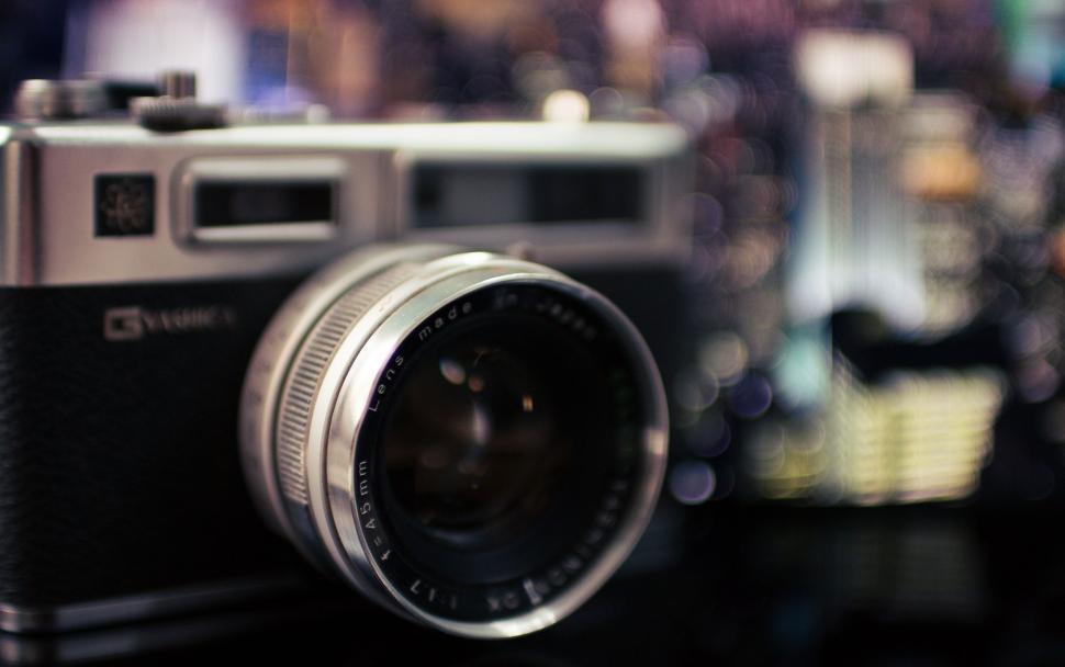 Free Image of Close Up of Camera on Table 