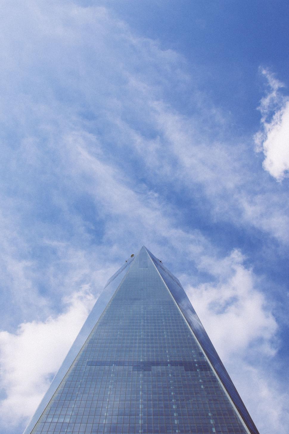 Free Image of Towering Skyscraper Against Skyline 