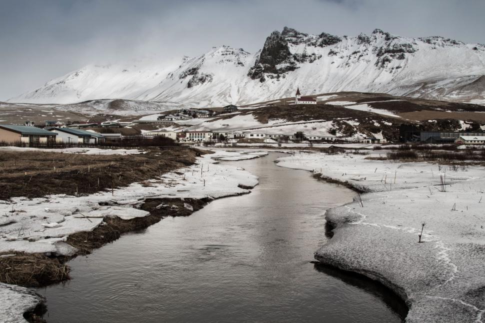 Free Image of River and Mountains in Black and White 