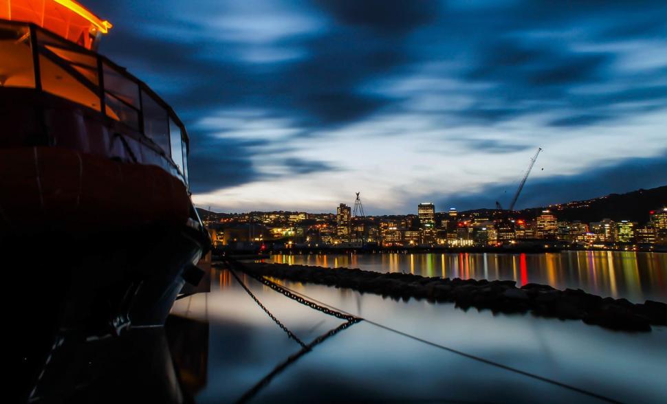 Free Image of Boat anchored at dusk 