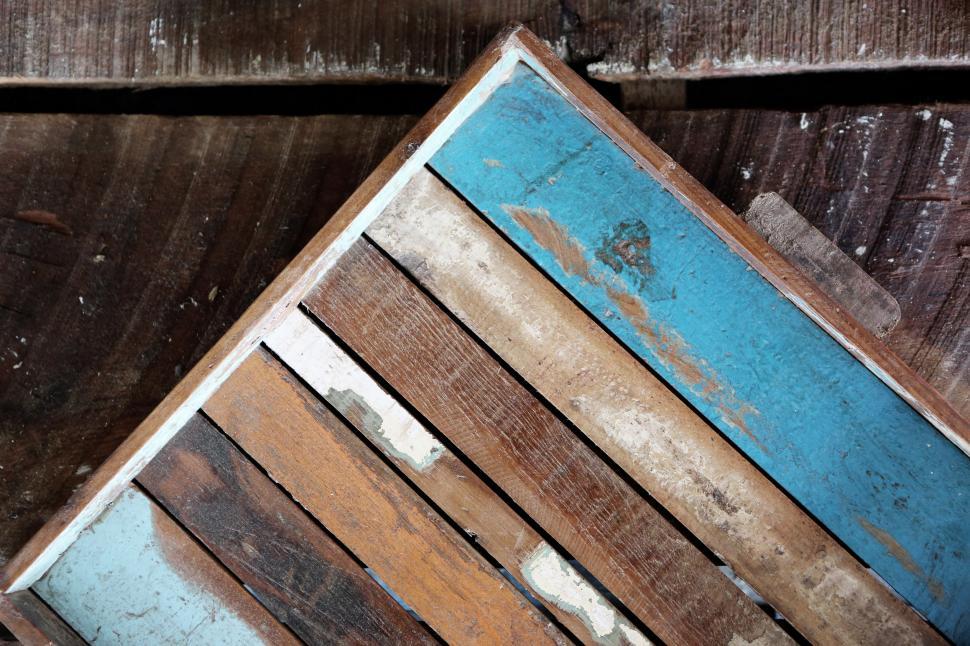 Free Image of Close Up of a Piece of Wood With Blue Paint 
