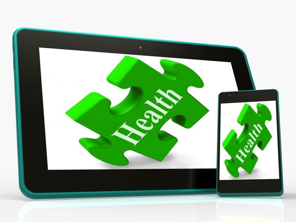 Free Image of Health Smartphone Means Looking After Yourself And Wellbeing 