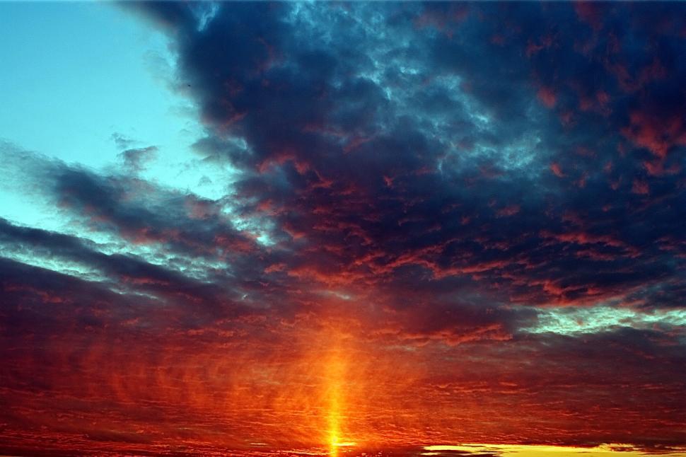 Free Image of Light column 