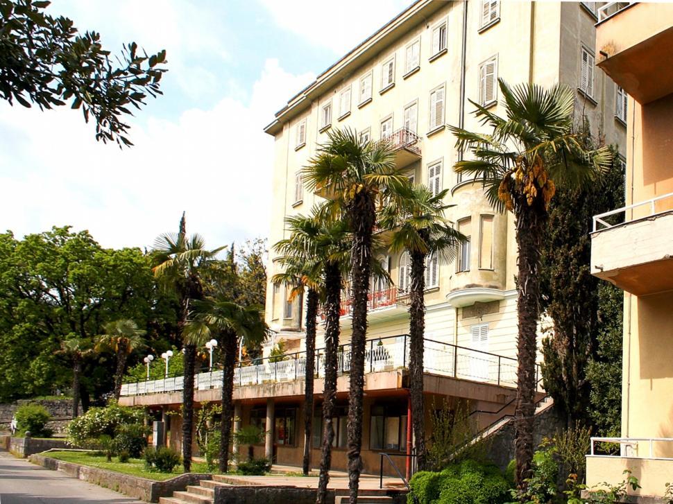 Free Image of Old hotel 