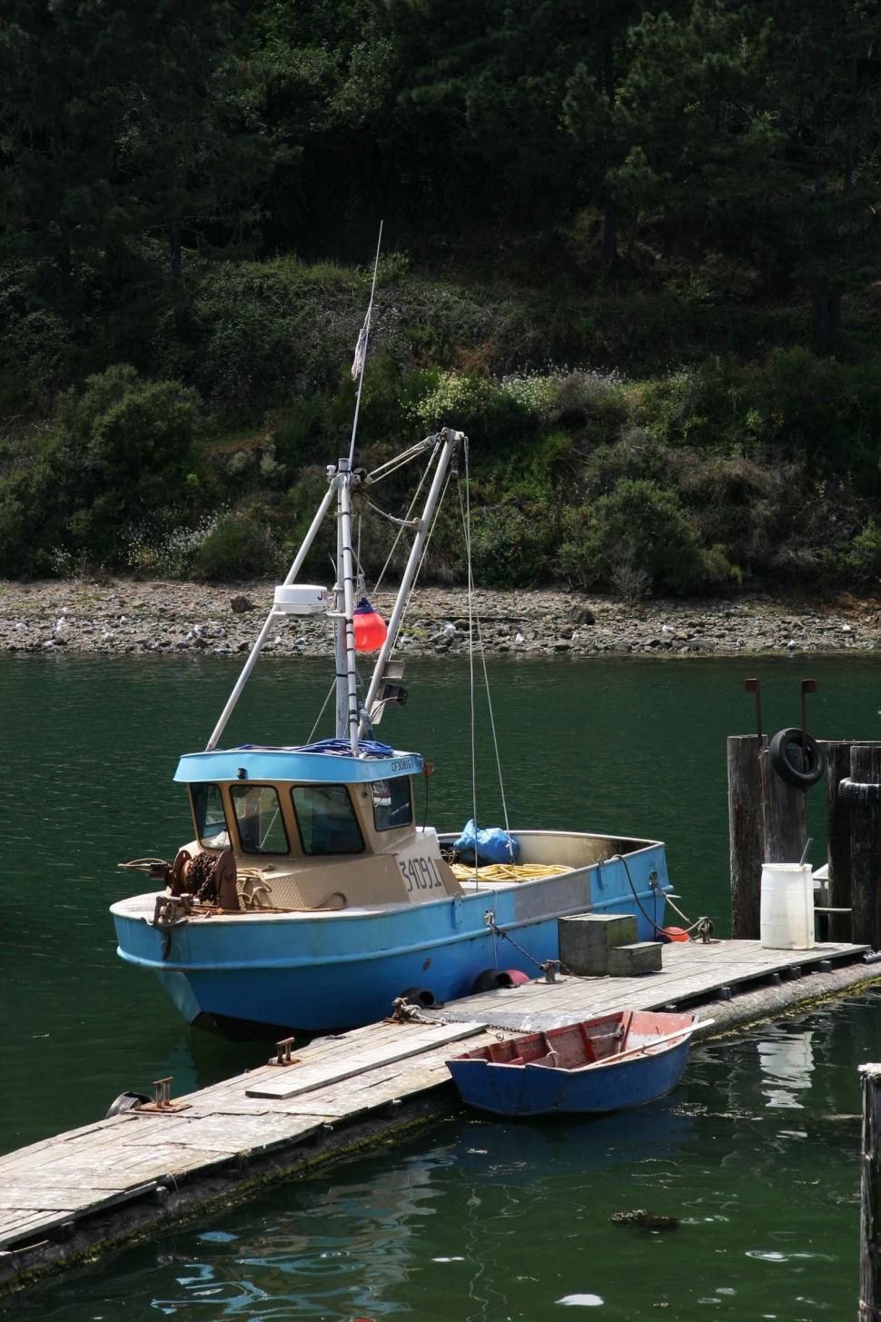 Free Stock Photo of Small fishing boat