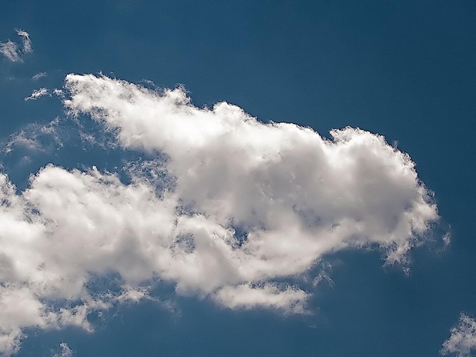 Free Image of White cloud 