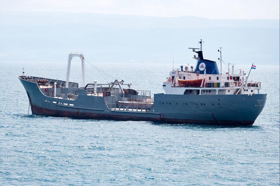 Free Image of Cargo boat 