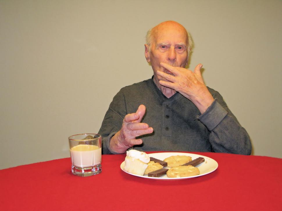 Free Image of Sweet tooth grandpa 