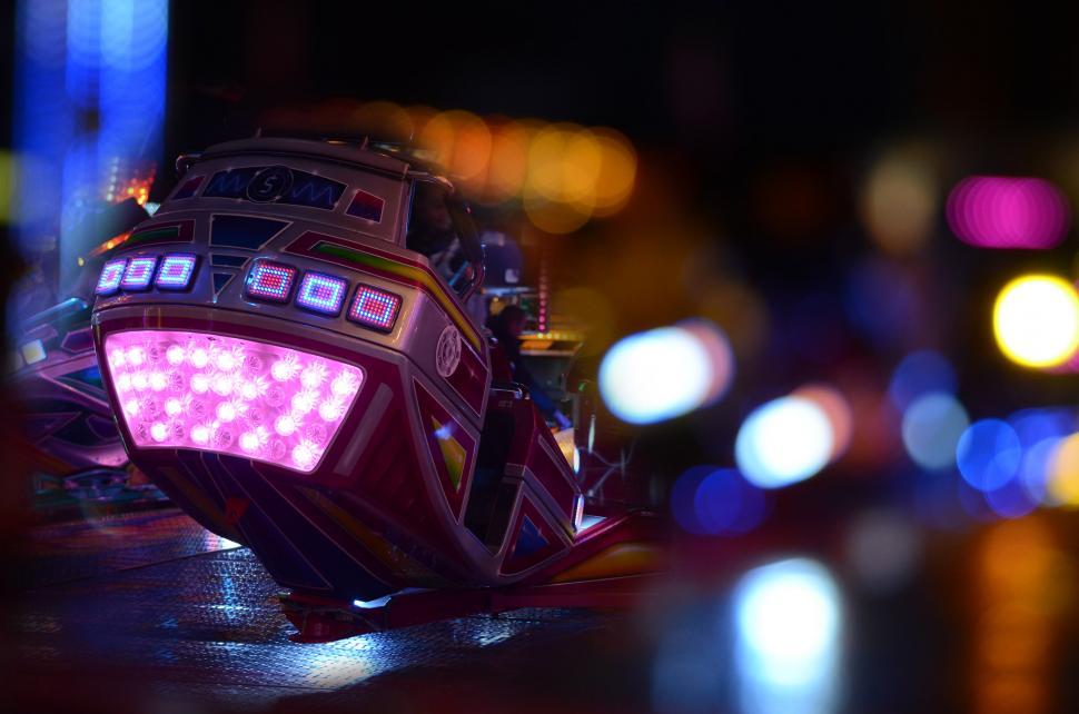 Free Image of Close Up of a Light on a Table 
