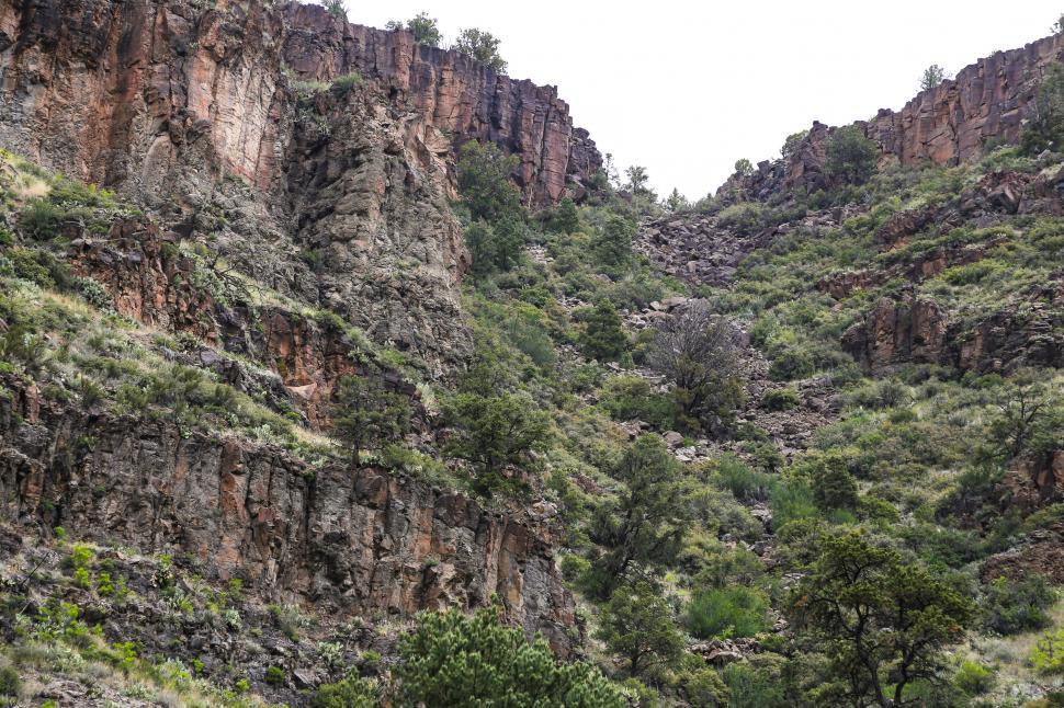 Free Image of Rugged canyon walls 