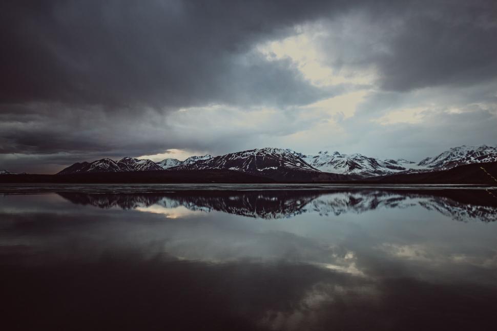 Free Image of Majestic Lake and Mountains Landscape 