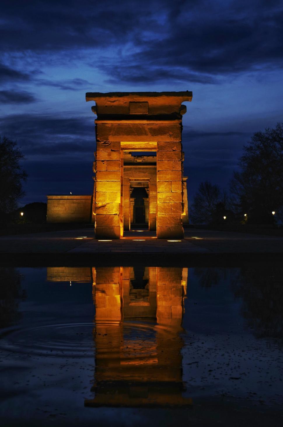 Free Image of Night Scene With Water Reflection 