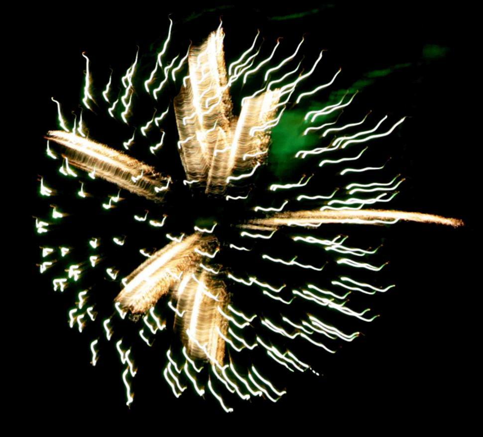 Free Image of Fireworks Lighting 