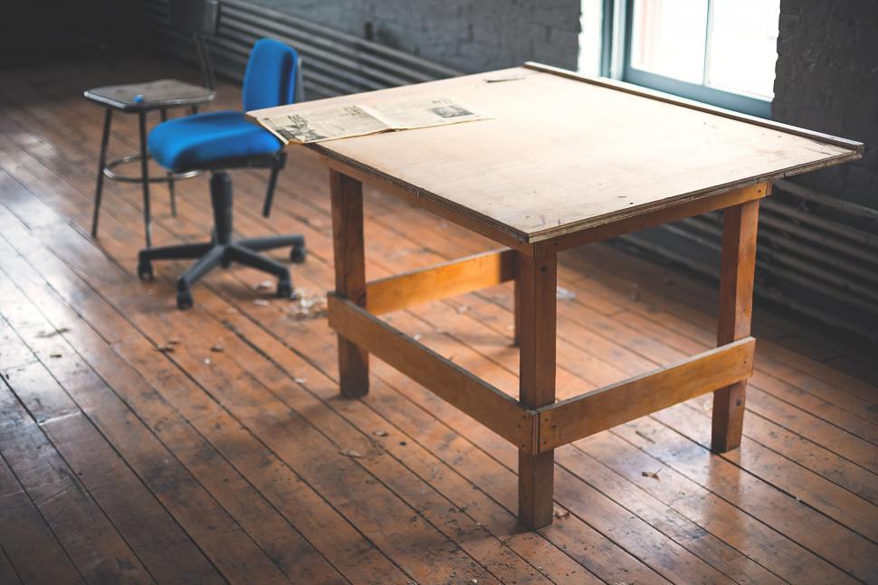 Free Image of Chair and Table in Room 