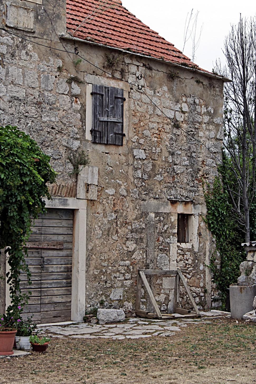 Free Image of Old house 