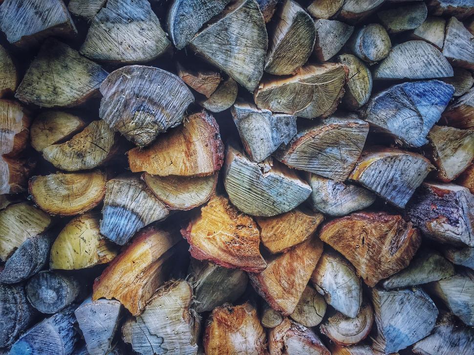 Free Image of A Pile of Chopped Wood 