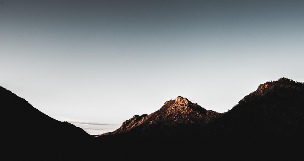 Free Image of Majestic Mountain Range in Black and White 