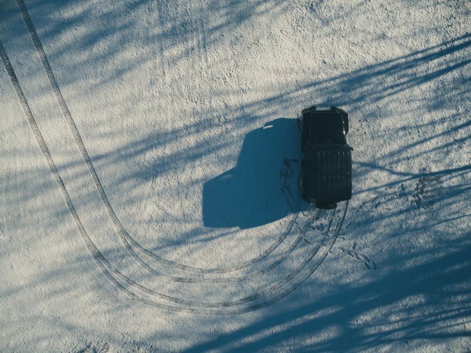 Free Image of Car Parked in Snow 