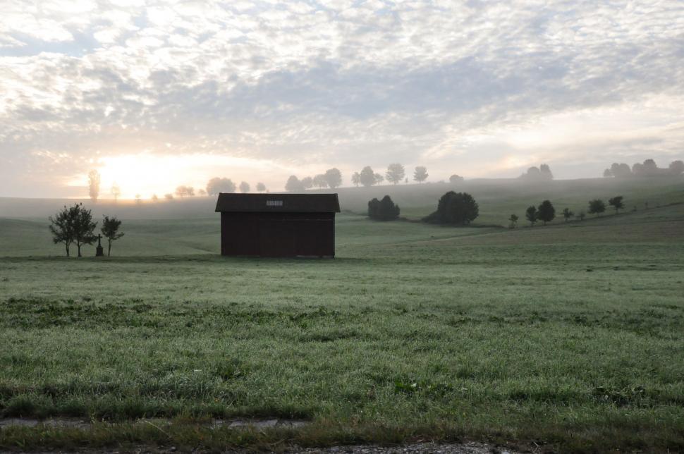 Free Image of Barn in Field 