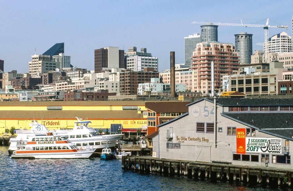 Free Image of Harbor Cruise 