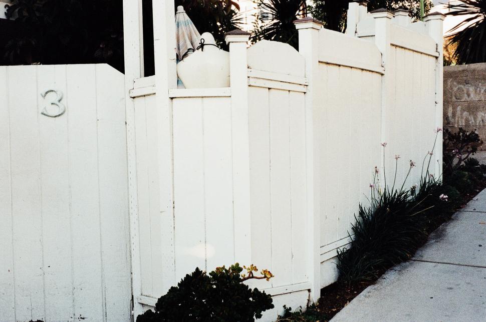 Free Image of White Fence in Black and White 