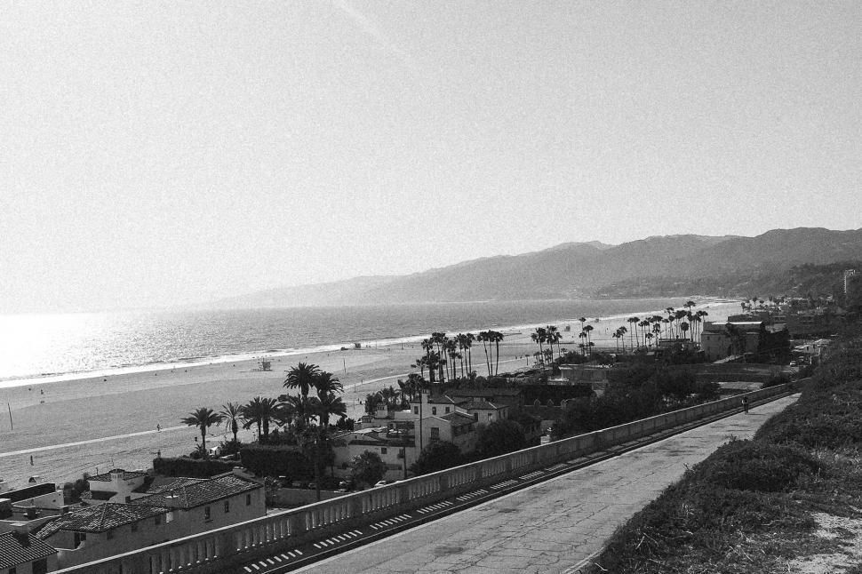 Free Image of Beach and Ocean in Monochrome 