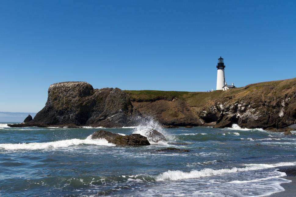 Free Image of Lighthouse lower beach view 