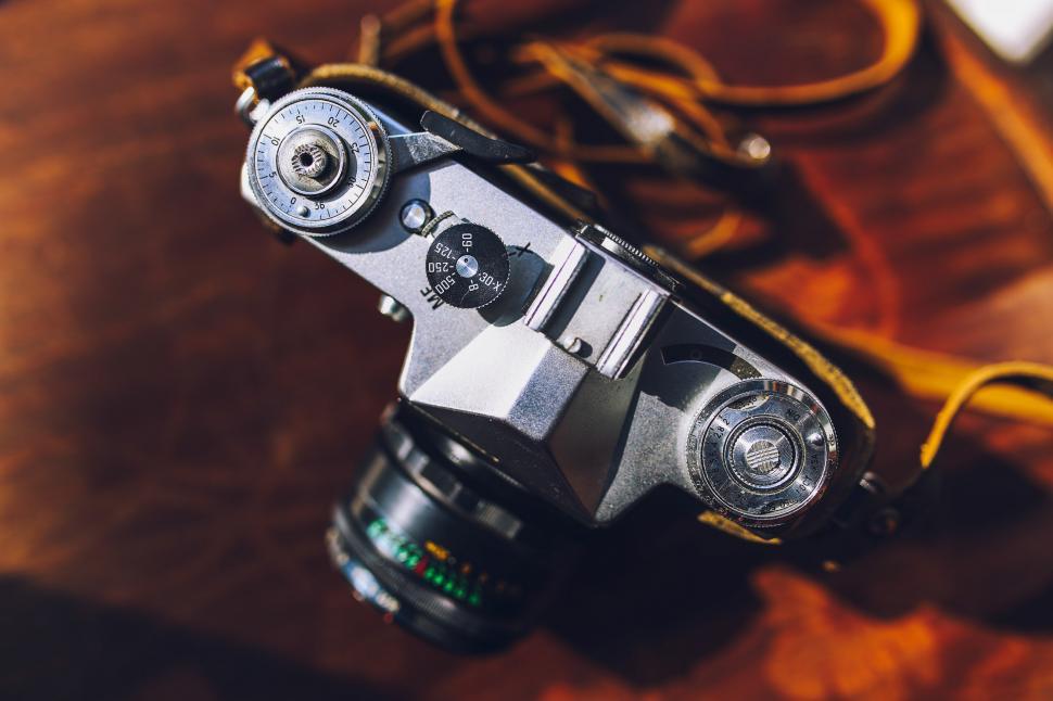Free Image of Close Up of a Camera on a Table 